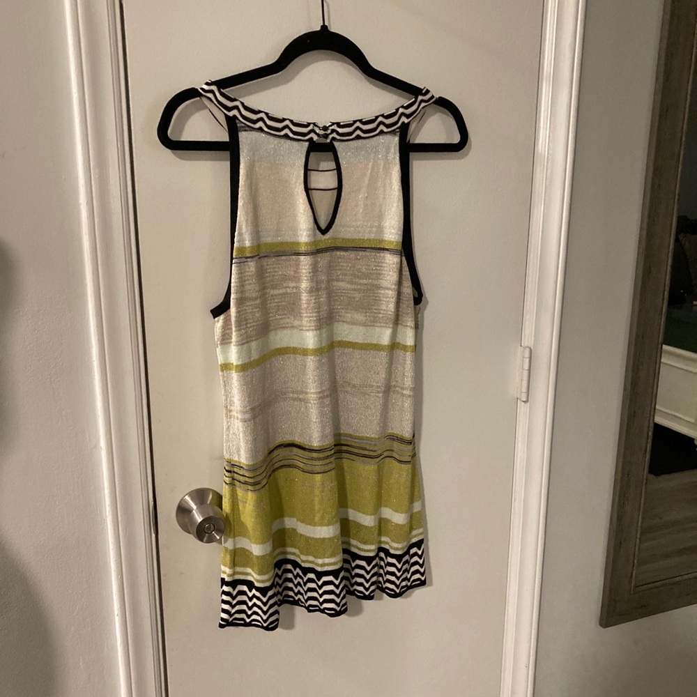 Tank top - Picture 2 of 8
